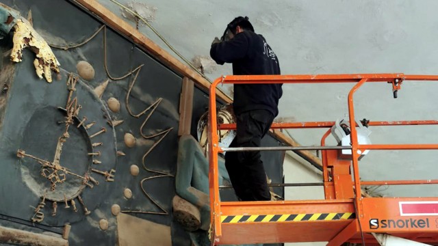 Benidorm inicia la restauración del antiguo mural del hotel Selomar

