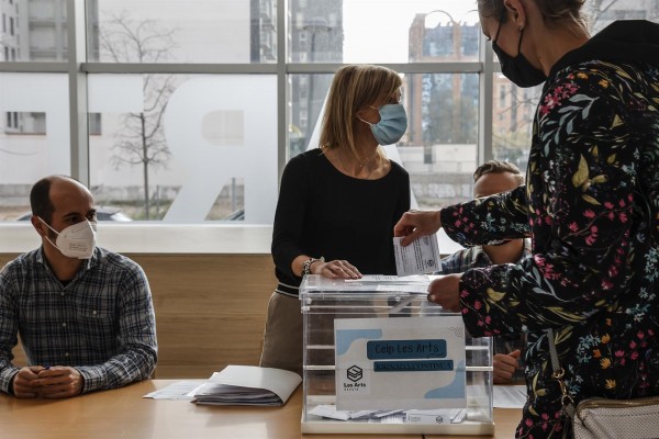 CSIF destaca la labor de los centros en la votación de la jornada continua