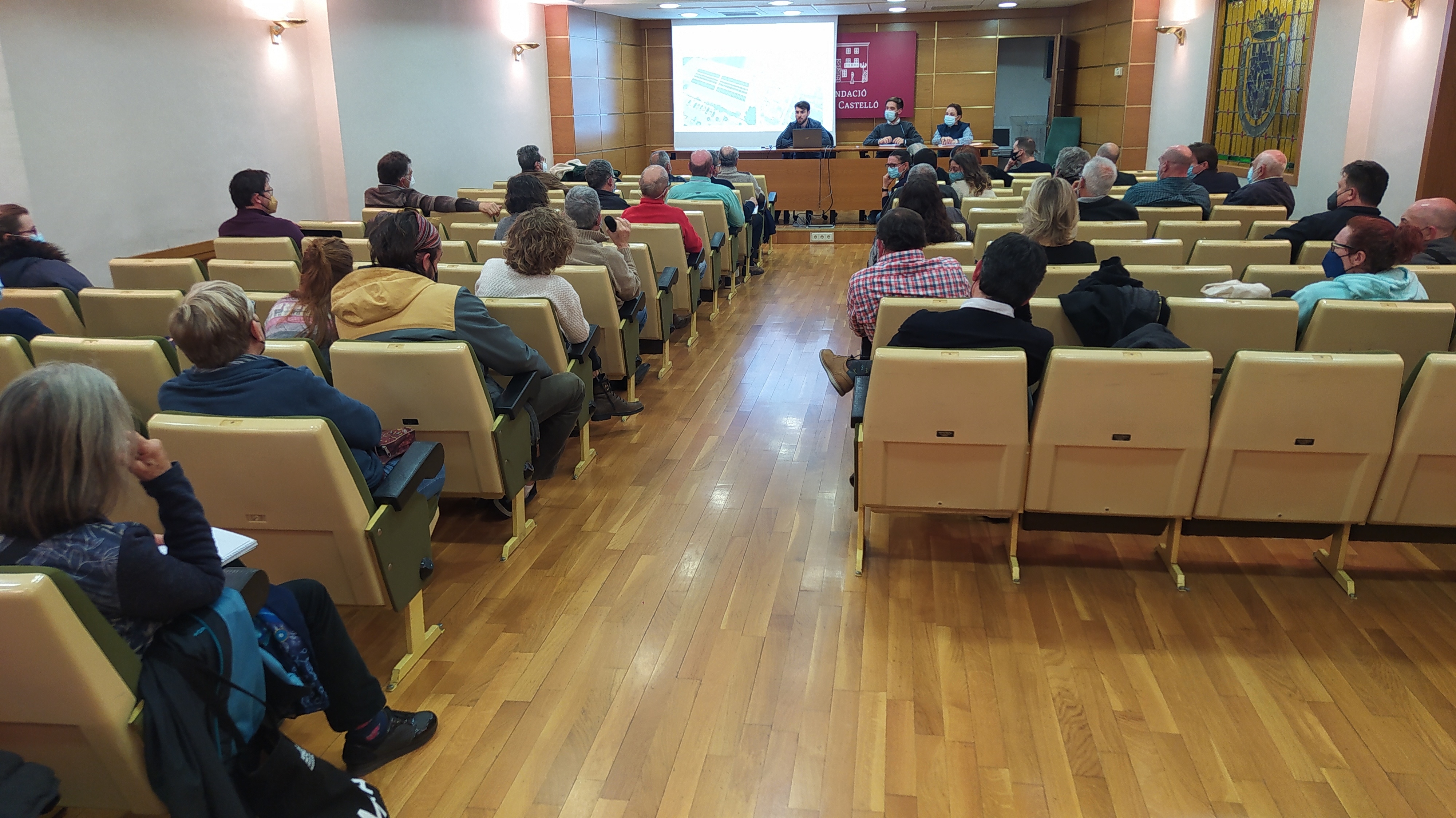 Castelló refuerza el ciclo de jornadas abiertas para constituir la primera comunidad energética local



