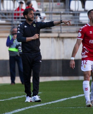 Mora lamenta los 7 minutos de añadido y las manos 