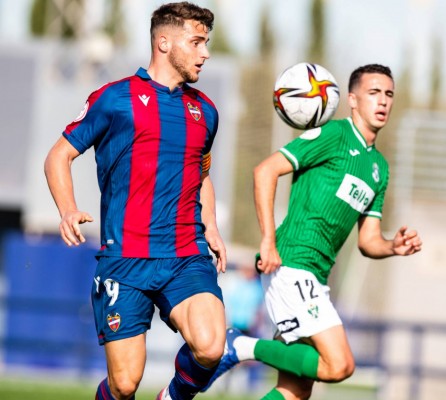 Insuficiente empate del Atlético Levante ante el colista