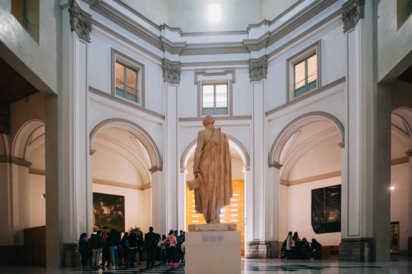 El sarcófago de Blasco Ibáñez vuelve al Museo de Bellas Artes de Valencia