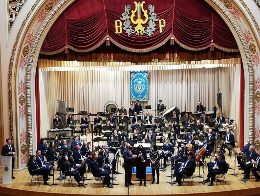 La Banda Primitiva de Llíria, la más antigua de España, otorga la distinción Pare Antoni a la UV