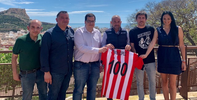 Paco López, nuevo embajador del Centenario