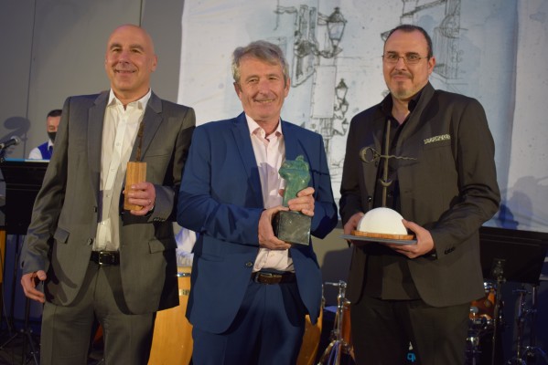 Modest Barrera se hace con el Premio Carmelina Sánchez-Cutillas de novela en Altea