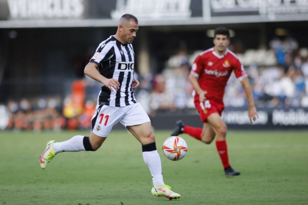 El CD Castellón afronta en Tarragona la primera de las finales por el play off de ascenso