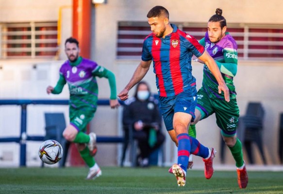 El Atlético Levante se la juega ante el colista