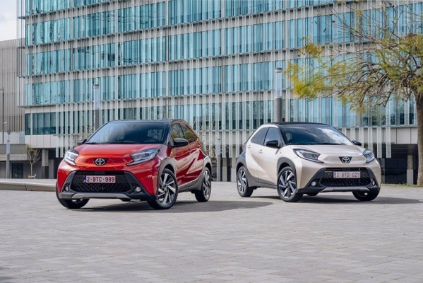 Toyota lanza en España el nuevo crossover compacto Aygo X Cross
