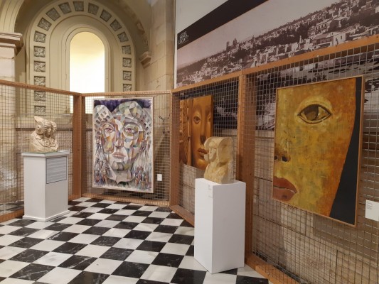 Las Clarisas de Elche acoge una exposición de la imagen de la Dama a través de 200 piezas