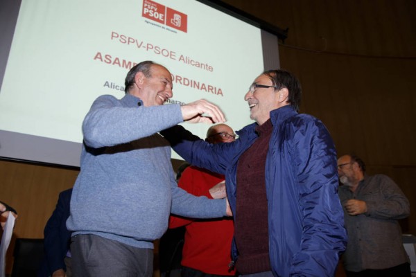 Las 'familias' del PSOE de Alicante tantean un pacto de integración para renovar su ejecutiva