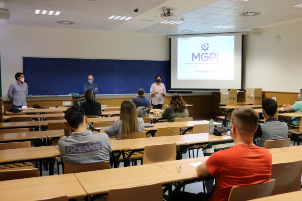 Más de 1.000 personas participaron en alguna  propuesta formativa de la FUE-UJI