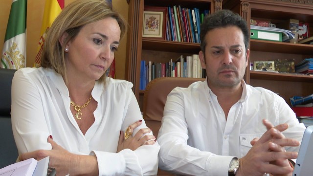  El juzgado archiva la causa al exalcalde de El Verger y alcaldesa de Els Poblets por su vacunación