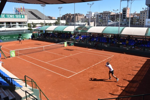 Carlos Gimeno peleará por las semifinales en el ATP Challenger de Murcia
