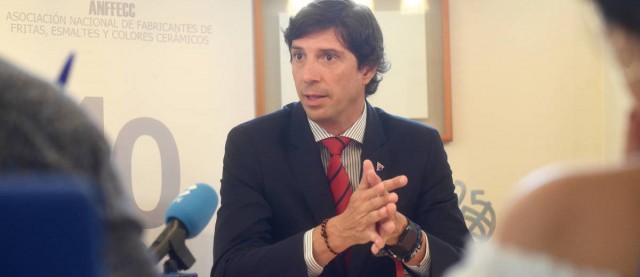 Las esmalteras aplauden la ayuda del Consell pero no renuncian a pelear por la subvención estatal