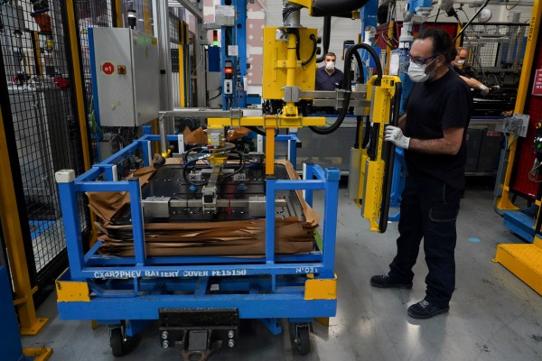 Ford Almussafes vuelve a cambiar el calendario del ERTE por la inestabilidad del suministro