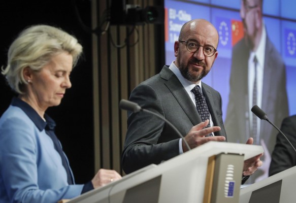 Los líderes de la UE, partidarios de más sanciones y de abordar el embargo al gas ruso
