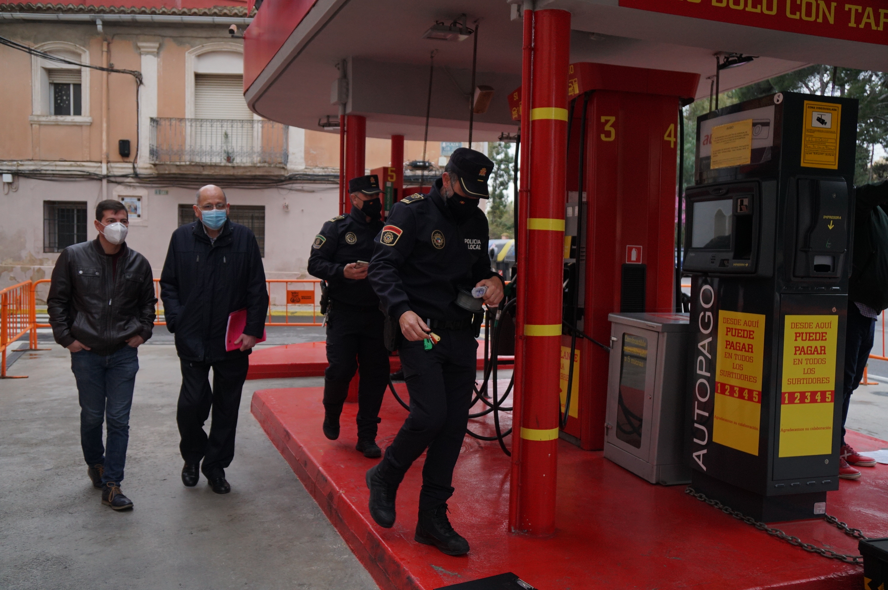 Burjassot cierra la gasolinera del Pozo al recuperar el terreno municipal tras casi 12 años de litigios 