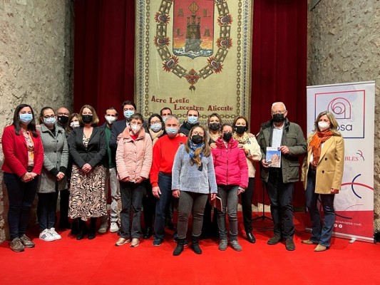 Alicante y APSA presentan la guía turística inclusiva 'Alicante fácil'  