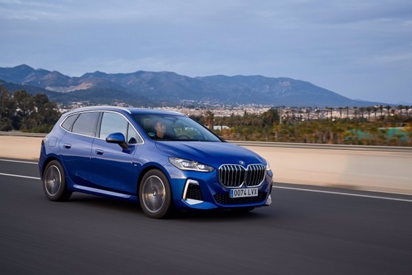 BMW, la marca automovilística más valorada en Internet en marzo