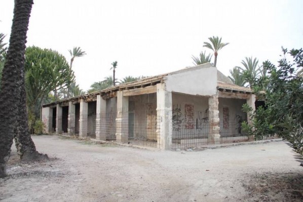 Elche desbloquea uno de los proyectos Edusi del palmeral: rehabilitar el Hort de Pontos por 750.000 euros