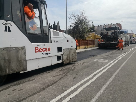 Almassora cambia el asfalto del Camí Catalans por uno sostenible que reduce la huella de carbono