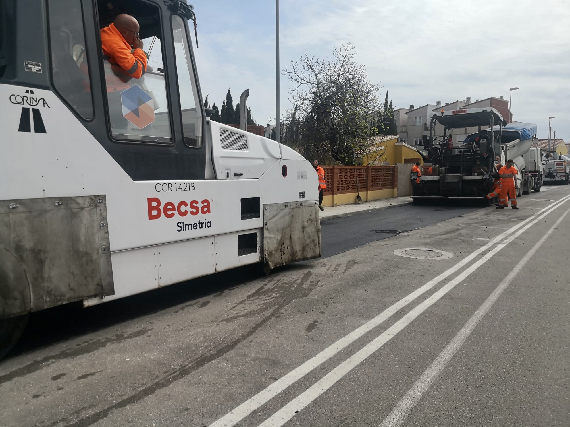 Almassora cambia el asfalto del Camí Catalans por uno sostenible que reduce la huella de carbono