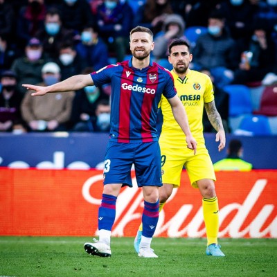 Alessio se queda sin dos de sus centrales de referencia ante el Barça
