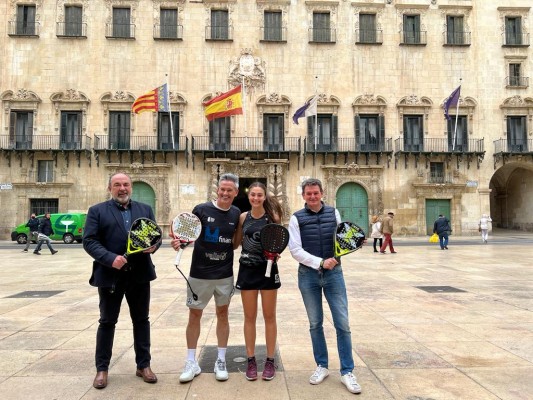 Alicante acoge la cuarta prueba del circuito World Pádel Tour con más de 4.000 espectadores