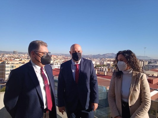 El Ayuntamiento de Murcia y el Colegio de Administradores impulsarán los 'edificios verdes'
