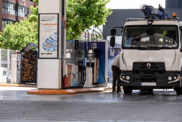 Un 10 % de las gasolineras cierra algún día por los problemas al aplicar el descuento
