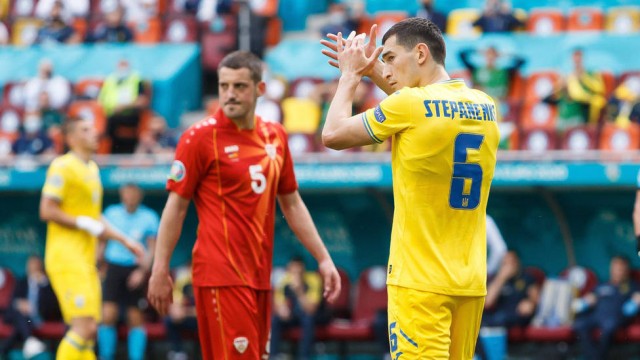 Stepanenko pide a FIFA y UEFA que pospongan de nuevo la repesca de Ucrania para el Mundial