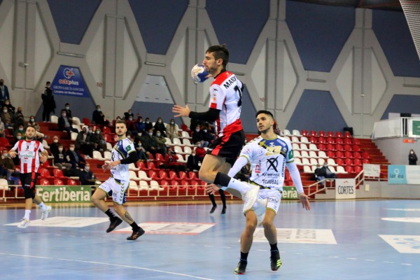 El Fertiberia Puerto Sagunto cae de 2 en Burgos (34-32)