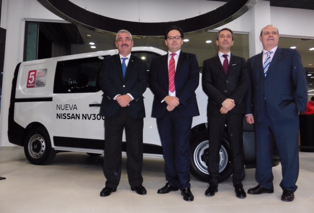 Nissan Almenar presentó la nueva furgoneta NV300