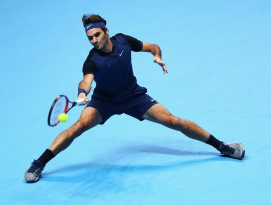 Federer derrota a Berdych en 69 minutos y allana su camino en el Masters
