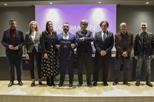 Tradición y vanguardia en el regreso del 'Laqvima Vere' a la Semana Santa de Vila-real
