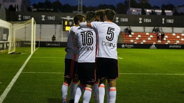 El Mestalla a mantener la pelea por la promoción ante el Atlético Saguntino