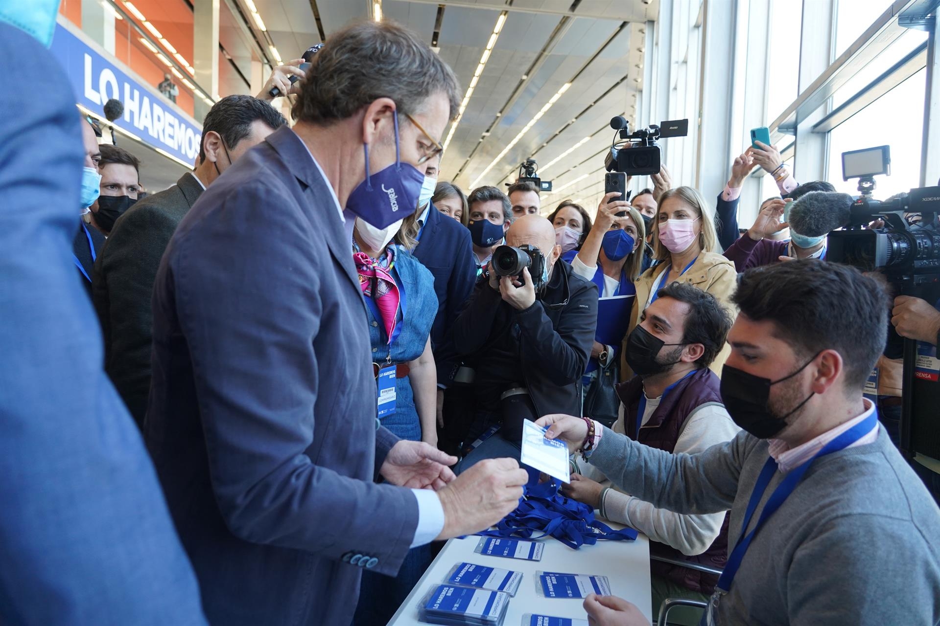 Aplausos y gritos de 