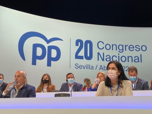 Presencia murciana en la mesa del congreso del PP: Rebeca Pérez, elegida vocal en Sevilla