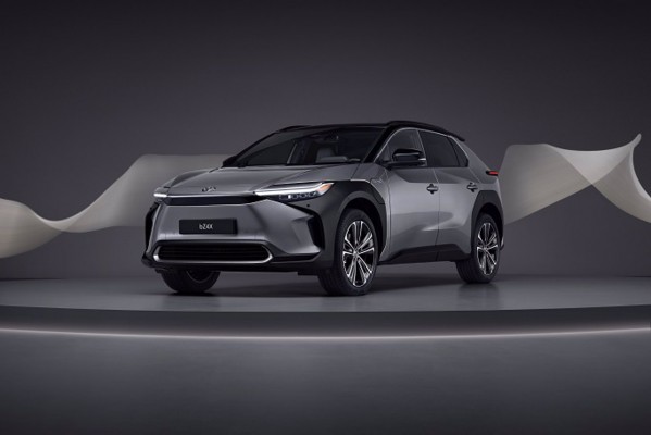 Toyota abre los pedidos del eléctrico bZ4x y las primeras unidades llegarán a final de año