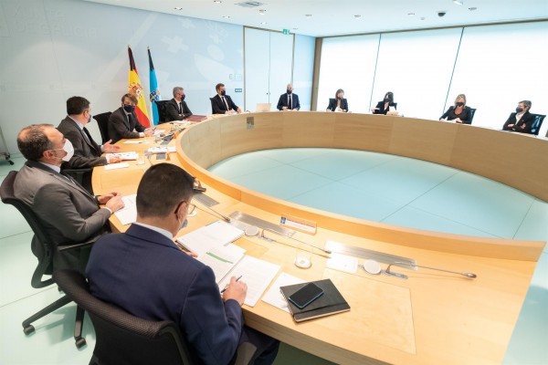 Feijóo planea incorporar a miembros de su Gobierno como secretarios ejecutivos del PP