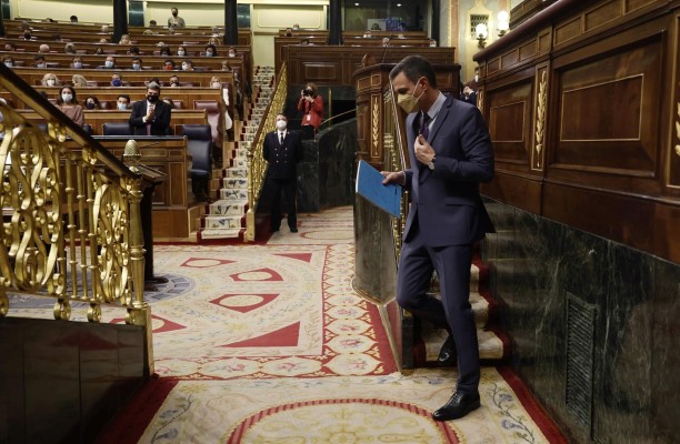  Sánchez confirma que la compensación por limitar el gas se financiará con el sistema eléctrico