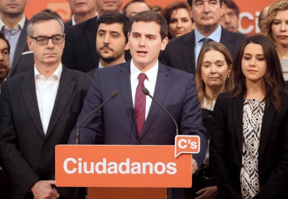 Rivera arrasa en las primarias de Ciudadanos con un 87,3% de los votos
