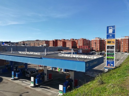 Las gasolineras valencianas, dispuestas a un cierre patronal ante los gastos que tienen que asumir