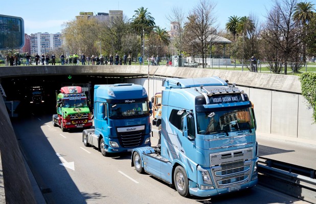 El Gobierno asegura que el 98% de los transportistas ya está trabajando 