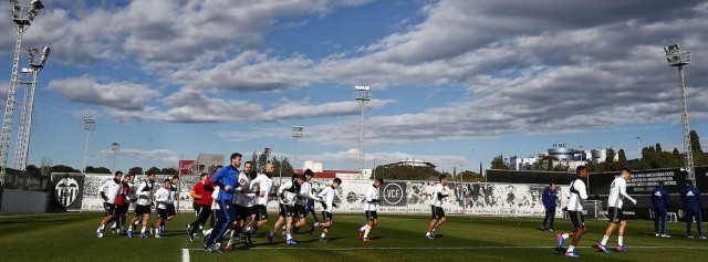 Santi Mina y Bakkali no acaban el entrenamiento