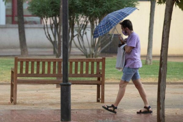 Las lluvias vuelven a hacer acto de presencia en la Región: la Aemet activa el aviso amarillo
