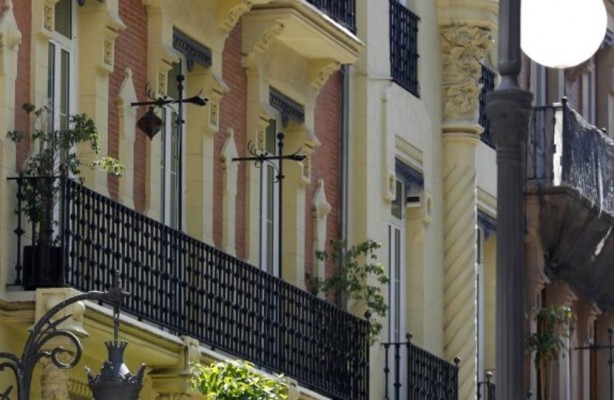 Viviendas de lujo e incluso un castillo del siglo XII, a la venta en Valencia