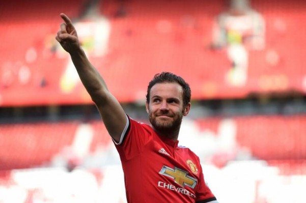 Mata, Davies, Hegerberg y otros futbolistas piden ayuda para los refugiados ucranianos a través de ACNUR