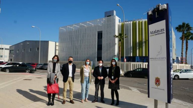 Alicante inicia el proceso para convertir Las Atalayas en entidad de gestión y modernización
