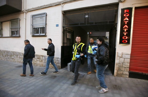 Mueren en Alicante matrimonio y su hija aplastados por cientos kilos de ropa
